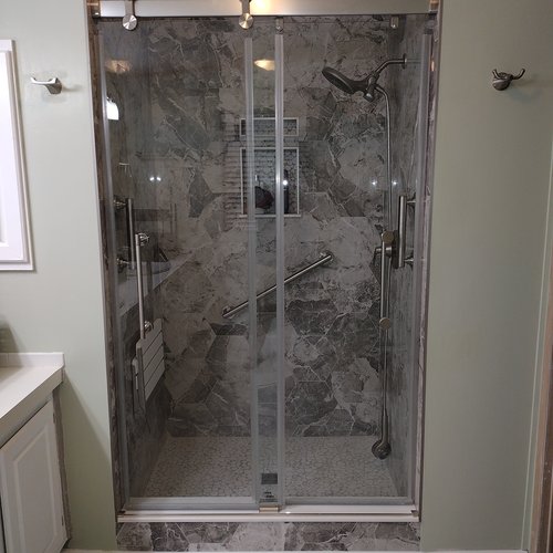 Bathroom-Reno-Image-13 | Charlotte, North Carolina's #1 Shower Installer | Free On-Site Quotes | (386) 307-6295 |  Proudly serving the Moorseville, Lake Norman, and North Mecklenburg areas.