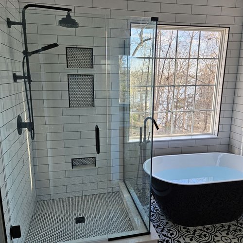 Bathroom-Reno-Image-16 | Charlotte, North Carolina's #1 Shower Installer | Free On-Site Quotes | (386) 307-6295 |  Proudly serving the Moorseville, Lake Norman, and North Mecklenburg areas.